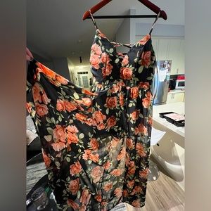 Fancy Long dress with shorts 👗